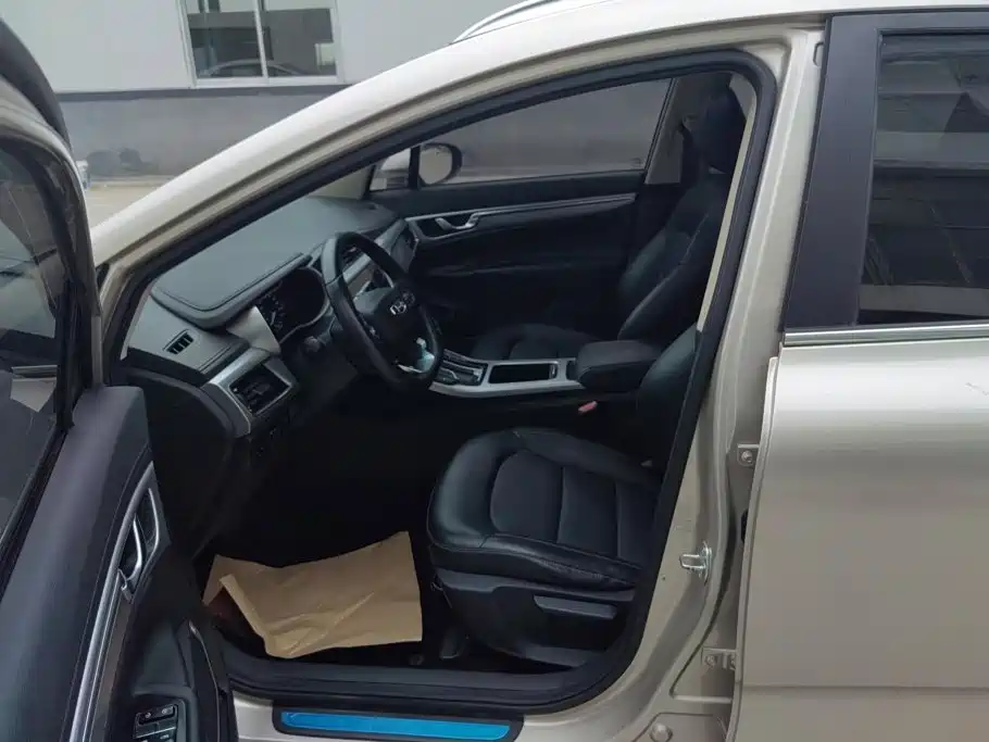 Geely Emgrand GS — миниатюра 9