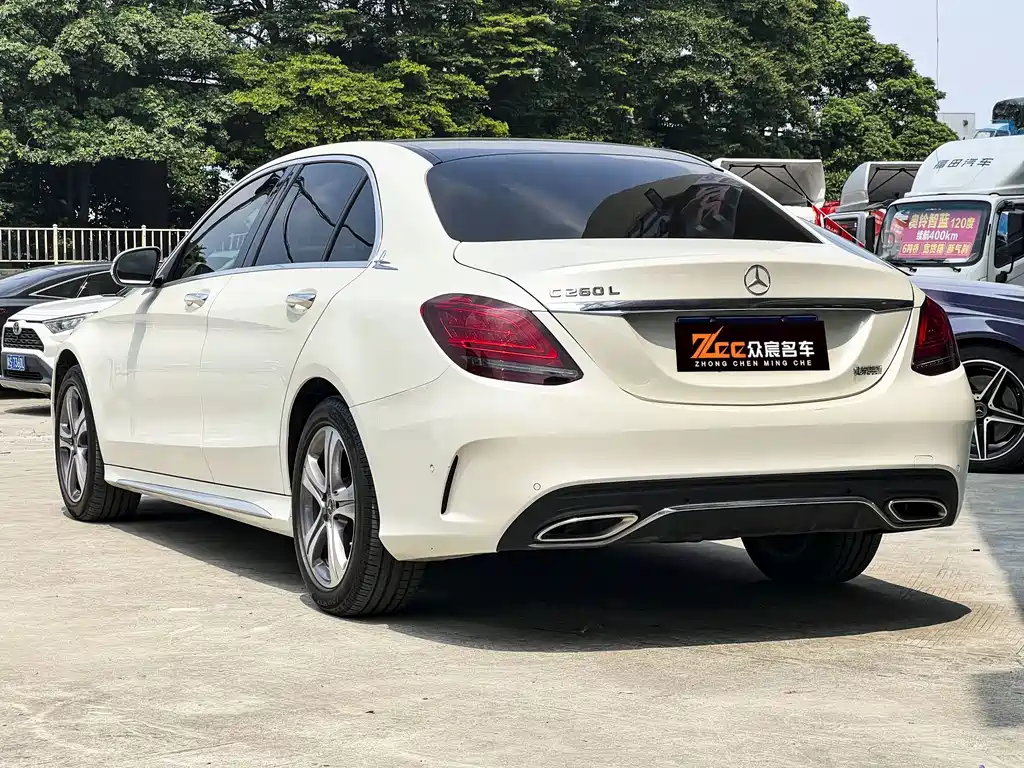 Mercedes-Benz C-Class — миниатюра 3