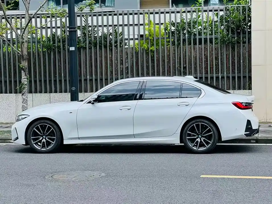 BMW 3 Series 3 2024 325Li M Sport