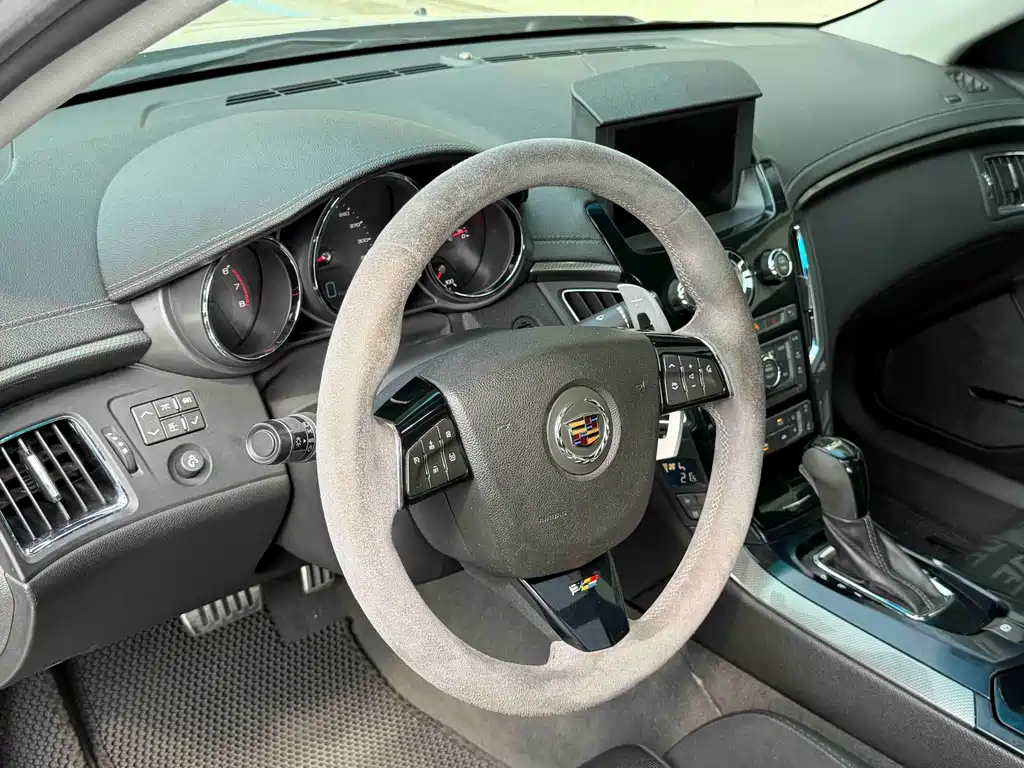 Cadillac CTS — миниатюра 8