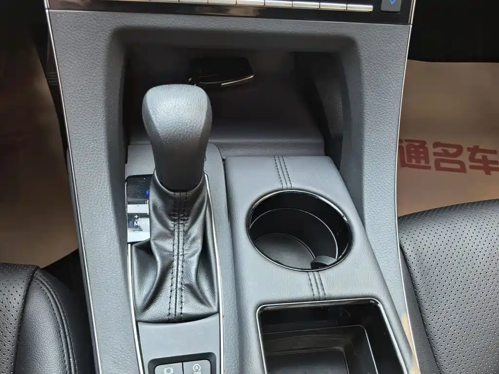 Toyota Avalon — миниатюра 21