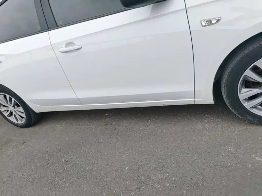 Buick Excelle — миниатюра 20
