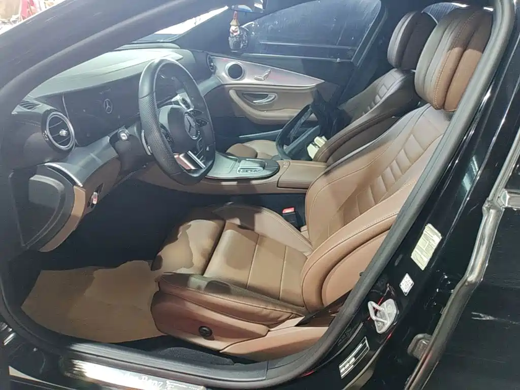 Mercedes-Benz E-Class — миниатюра 15