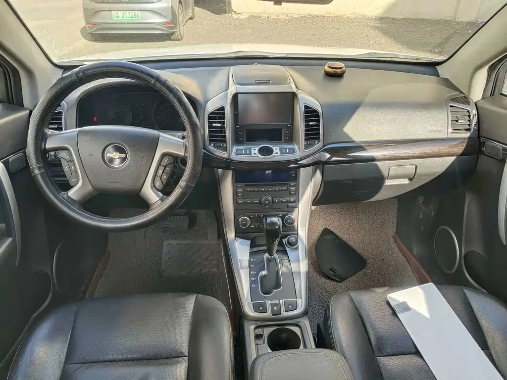 Chevrolet Captiva — миниатюра 9