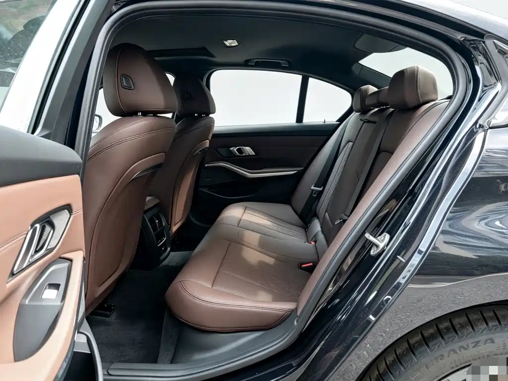 BMW 3 Series — миниатюра 10