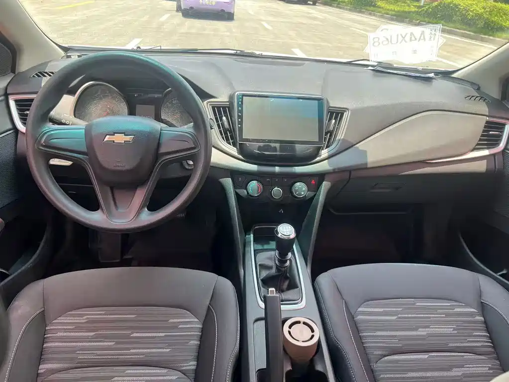 Chevrolet Cavalier 320 Manual Joy Enjoy Edition, фото 10