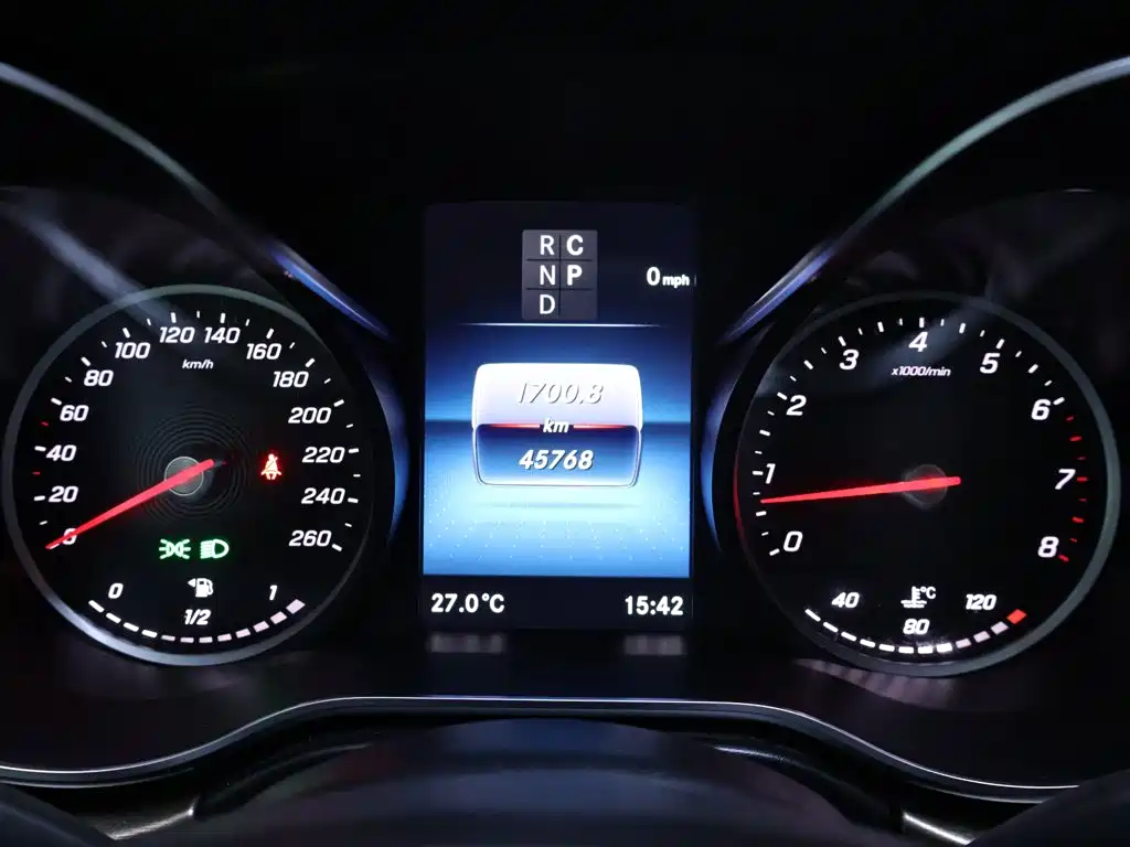 Mercedes-Benz V-Class — миниатюра 15