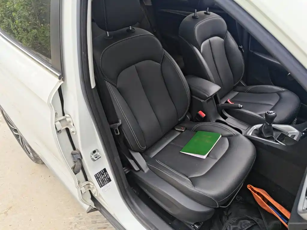 Roewe RX3 — миниатюра 25
