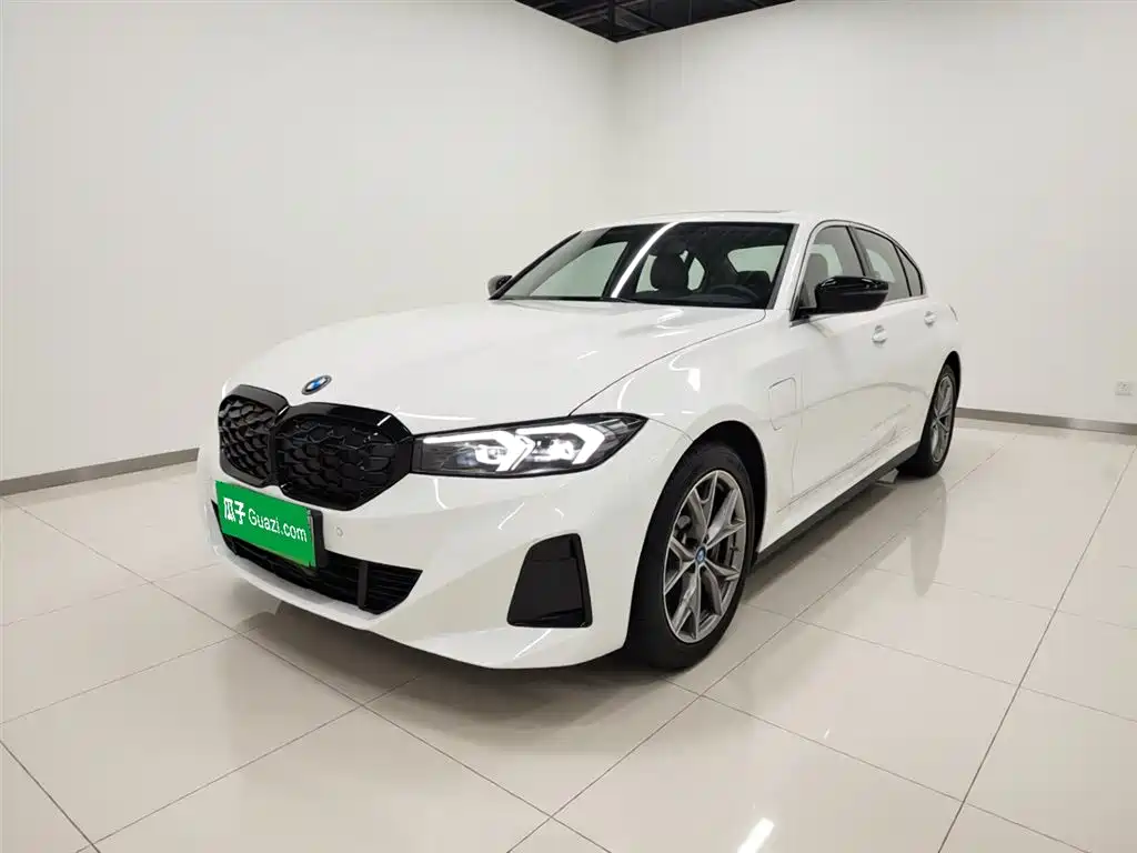 BMW i3 2024