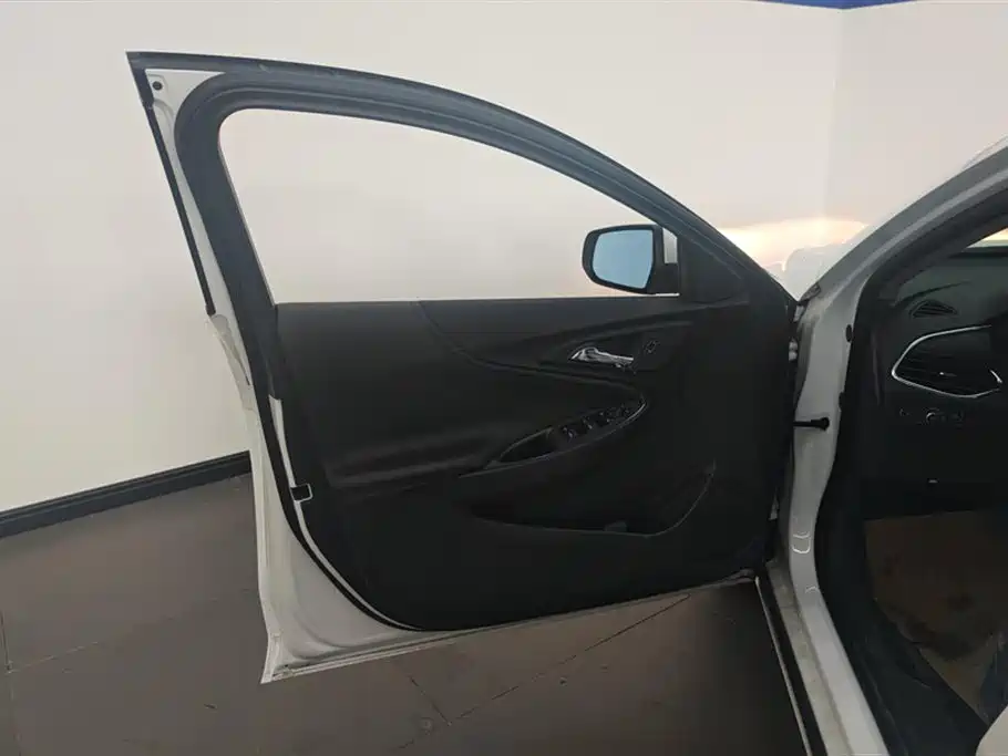 CHEVROLET MAI RUIBAO XL