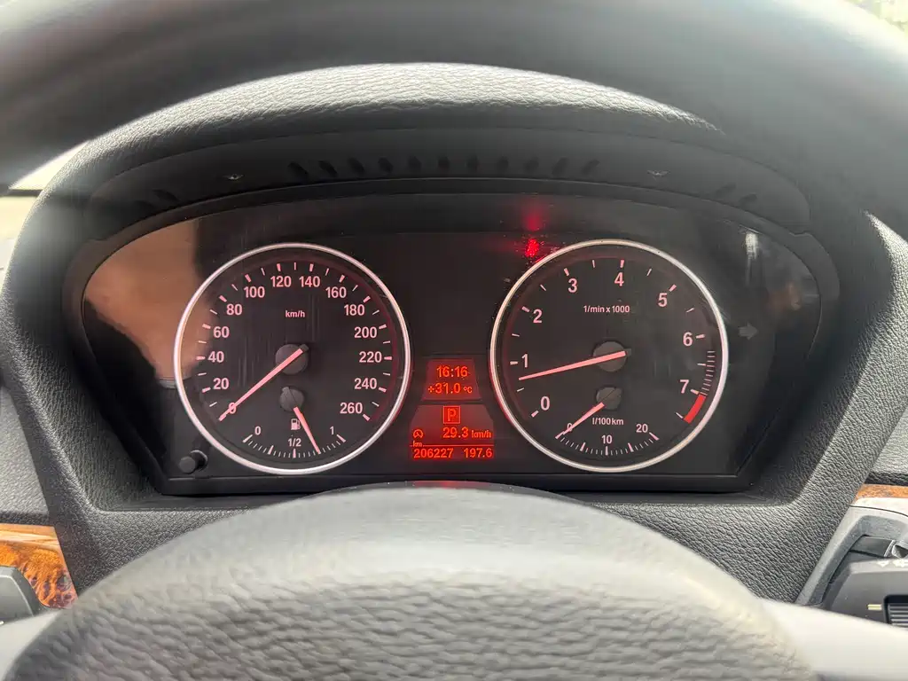 BMW X5 (Import) — миниатюра 12