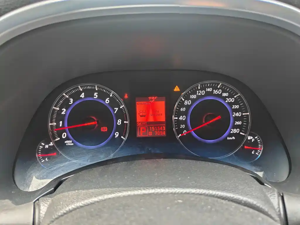 Infiniti FX — миниатюра 12
