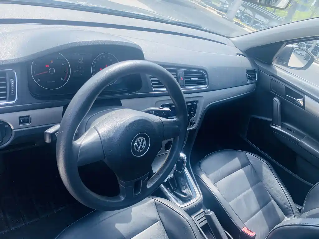 Volkswagen Lavida 2013 1.4TSI DSG Comfort