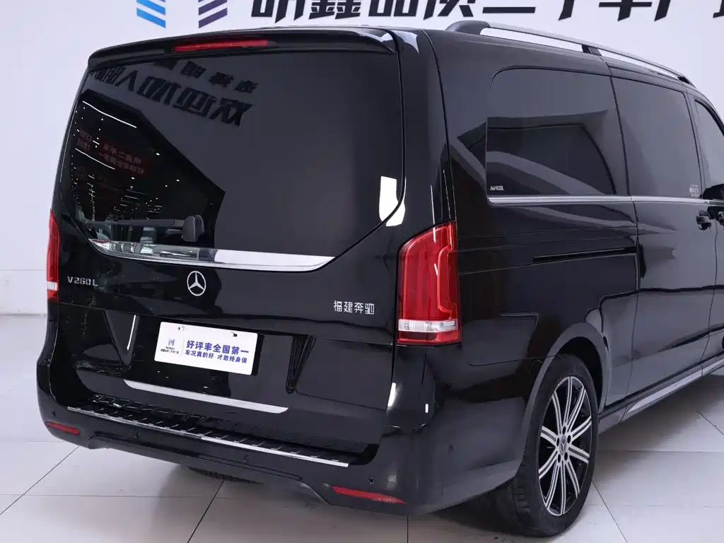 Mercedes-Benz V-Class — миниатюра 8