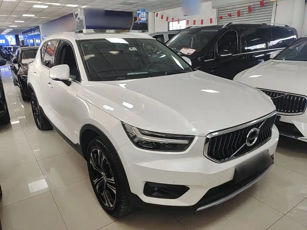 Volvo XC40 — миниатюра 4