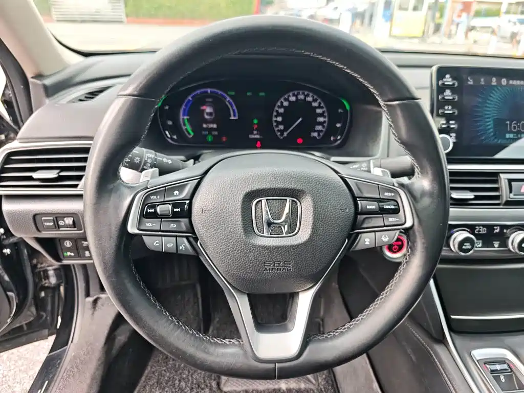 Honda Accord — миниатюра 13