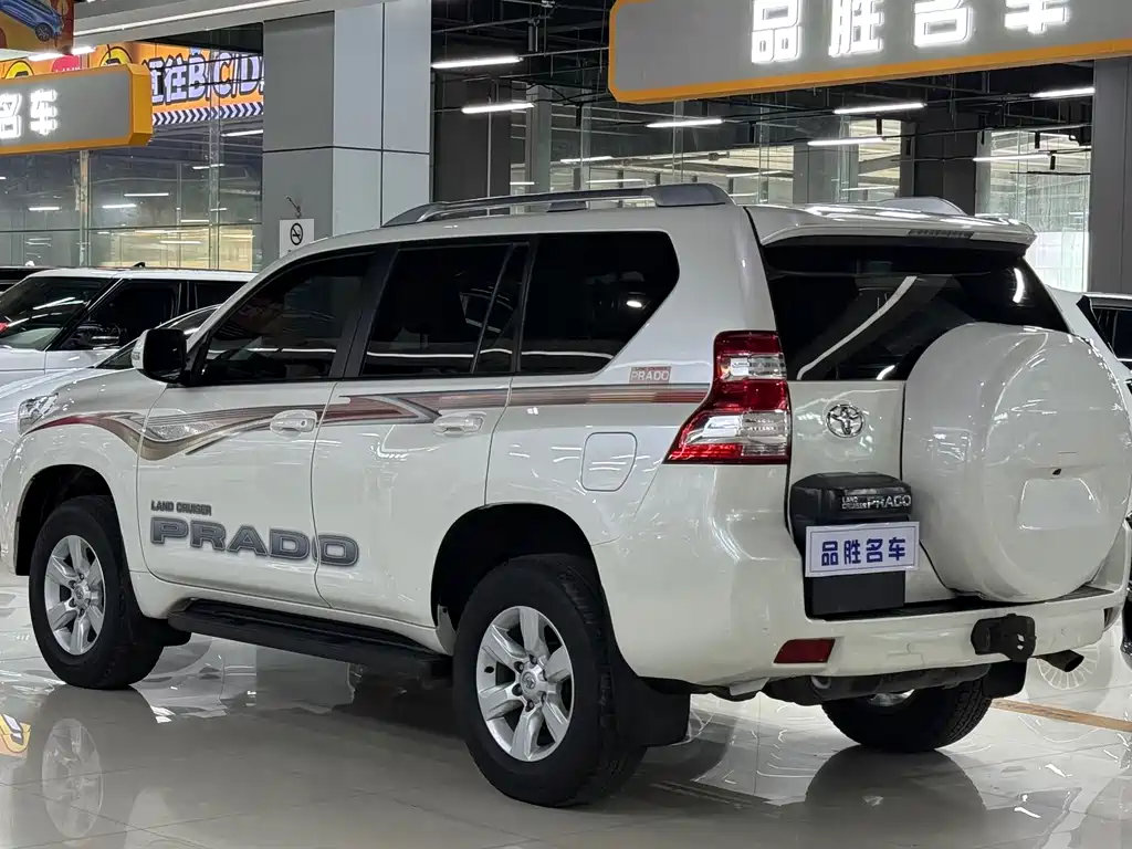 Toyota Land Cruiser Prado 2016 4.0L GX-R