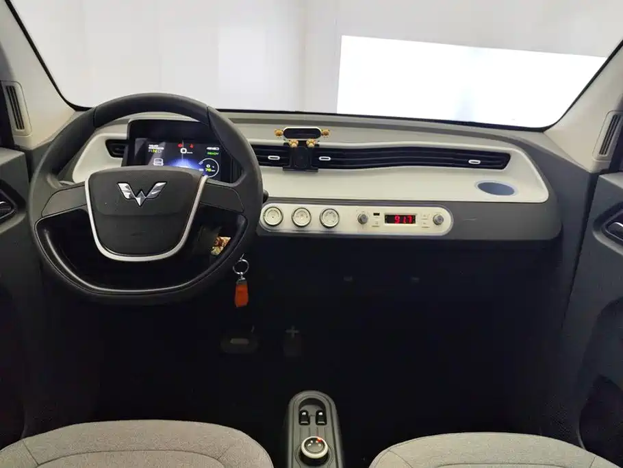 Wuling MINIEV — миниатюра 12