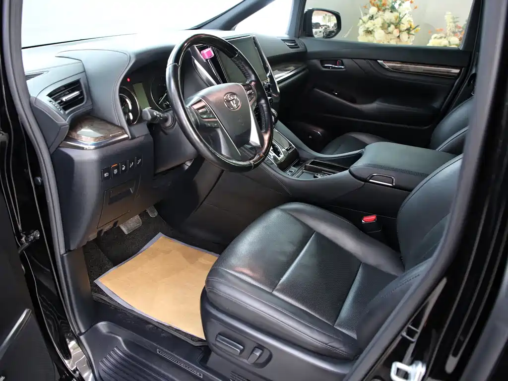 Toyota Vellfire 2021 2.5L HV