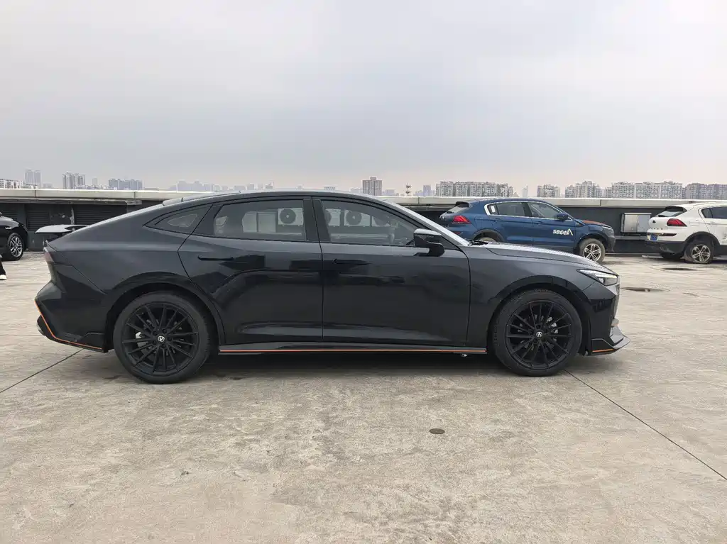 Changan UNI-V — миниатюра 12
