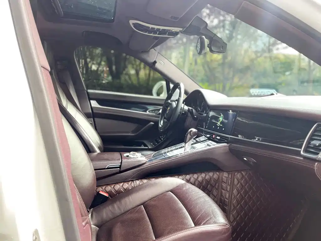 Porsche Panamera — миниатюра 15