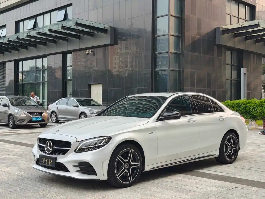 Mercedes-Benz C-Class — миниатюра 2