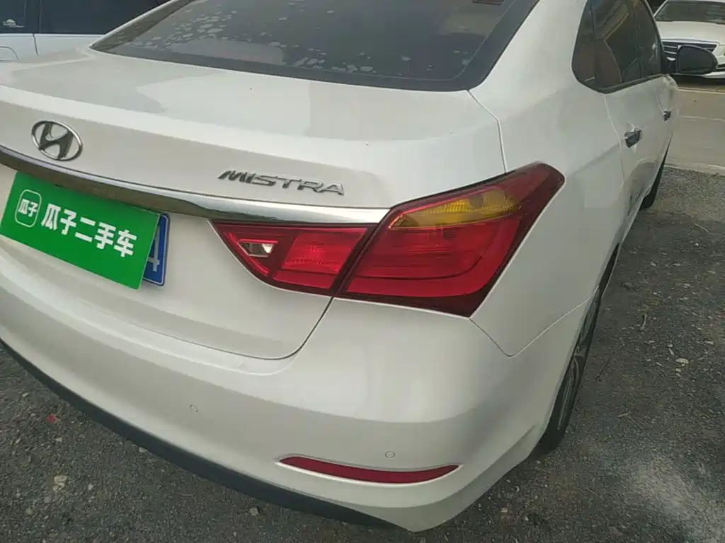 Hyundai Mistra — миниатюра 8