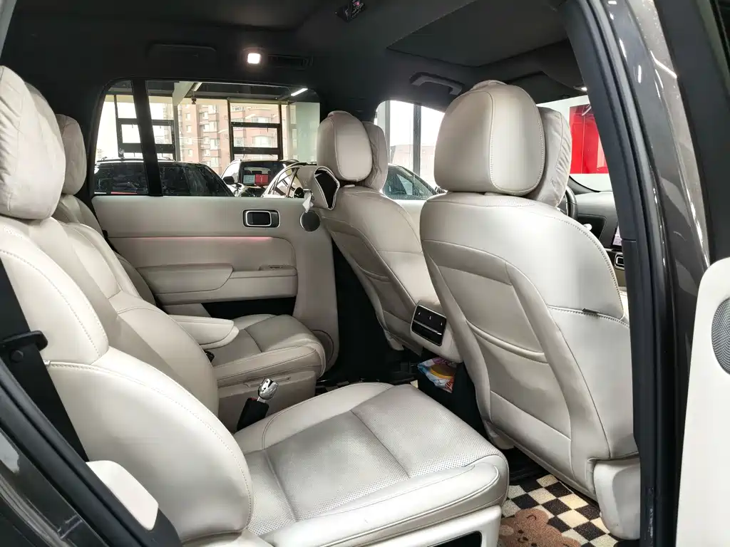 Li Auto Li L8 — миниатюра 5