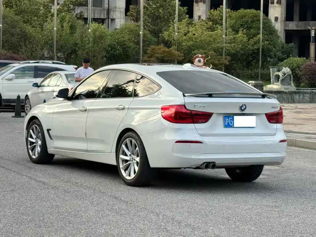 BMW 3 Series GT — миниатюра 6
