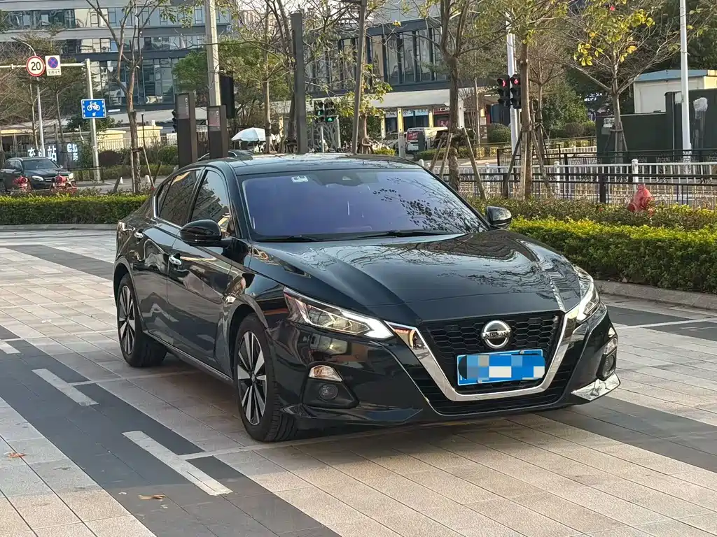 NISSAN TEANA