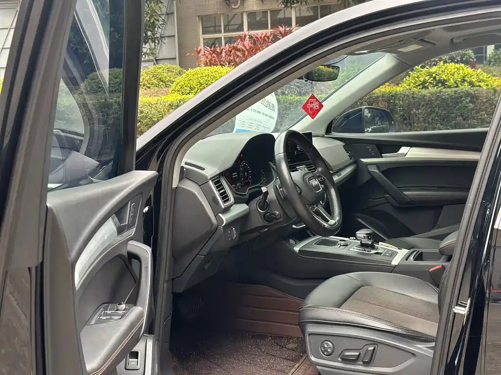 Audi Q5L — миниатюра 7