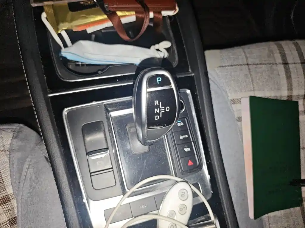 BYD MAX New Energy — миниатюра 7