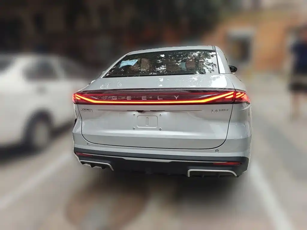 Geely Galaxy Galaxy L6 L6 2025 EM-i 60km