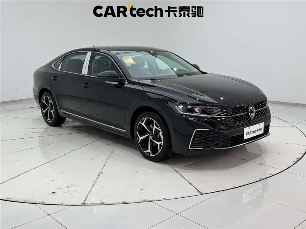Volkswagen Passat 2026 330TSI Elite