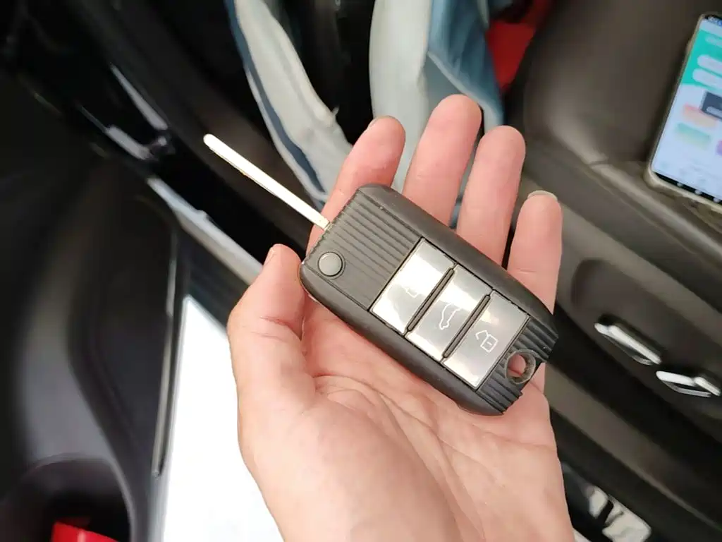 Roewe RX8 — миниатюра 9