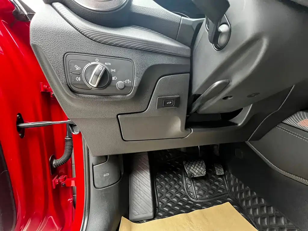 Audi Q2L 2022 35 TFSI