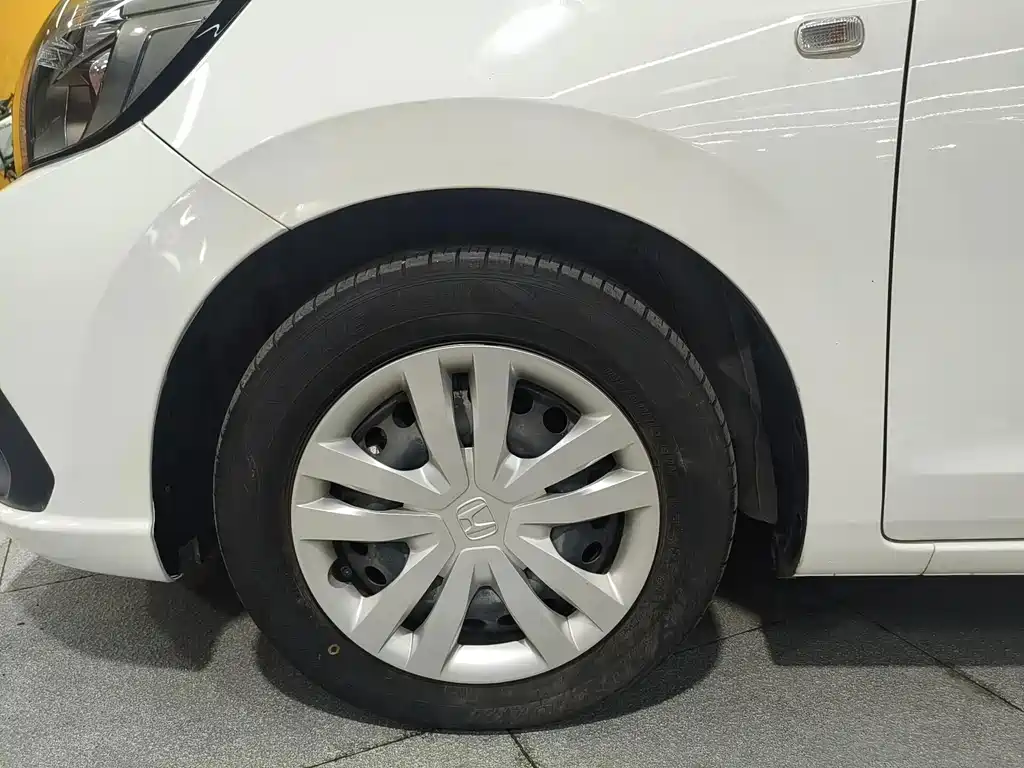 Honda Fit — миниатюра 14