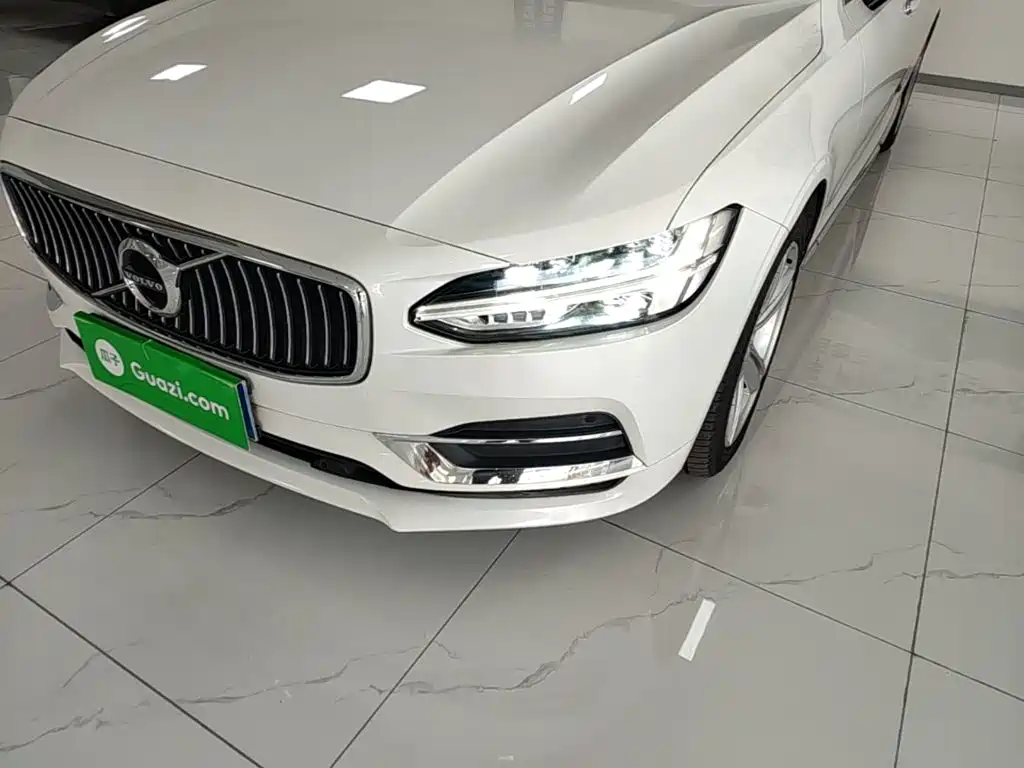 Volvo S90 — миниатюра 24