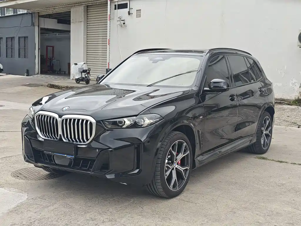BMW X5 2025 xDrive 30Li M Sport