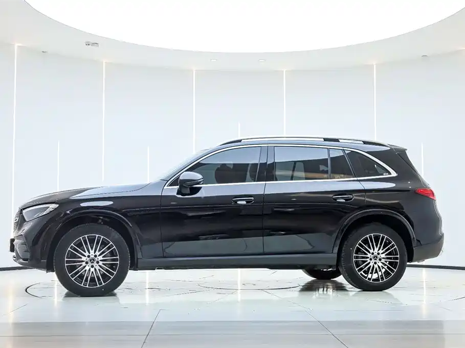 Mercedes-Benz GLC 2025 GLC 260 L 4MATIC