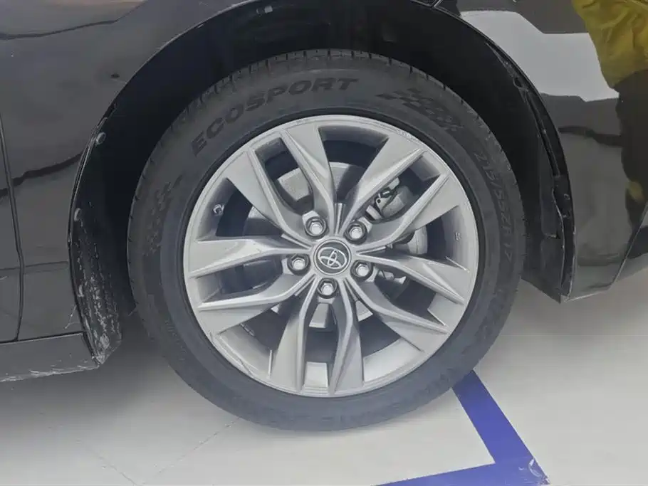 Toyota Avalon 2019 2.0L VI