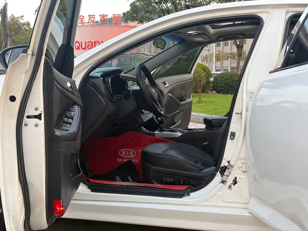 Kia K5 — миниатюра 10