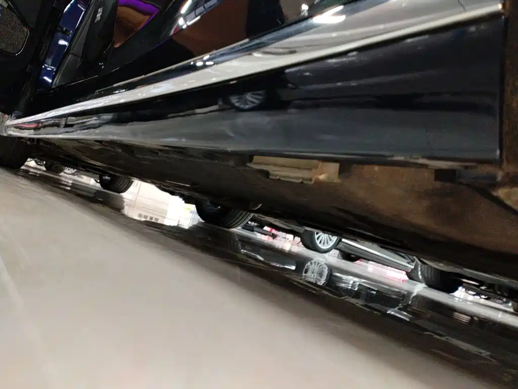 Lexus LS — миниатюра 21