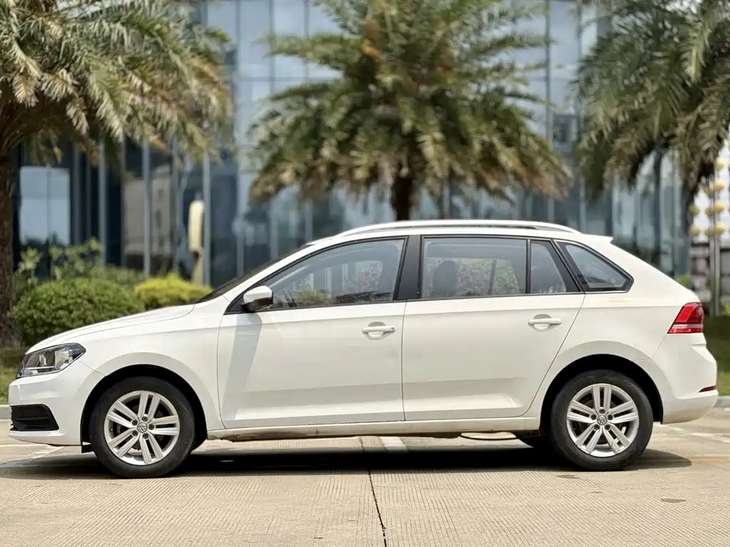 Volkswagen Santana — миниатюра 13