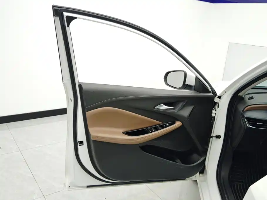 Buick Verano — миниатюра 7