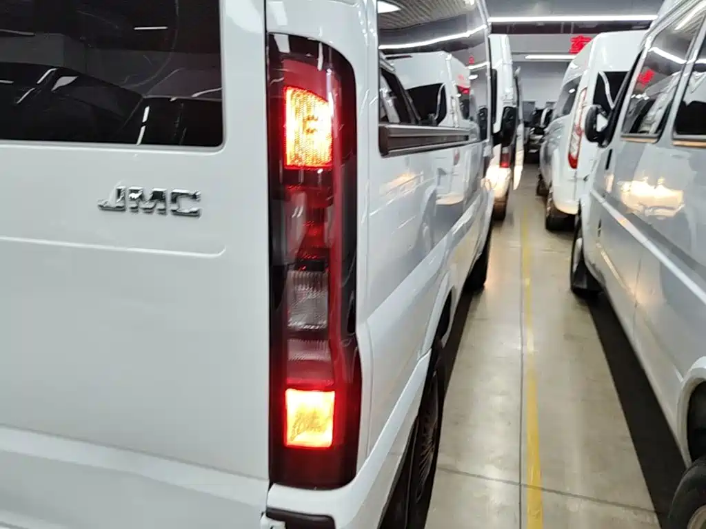 JMC JMC Fushun — миниатюра 8