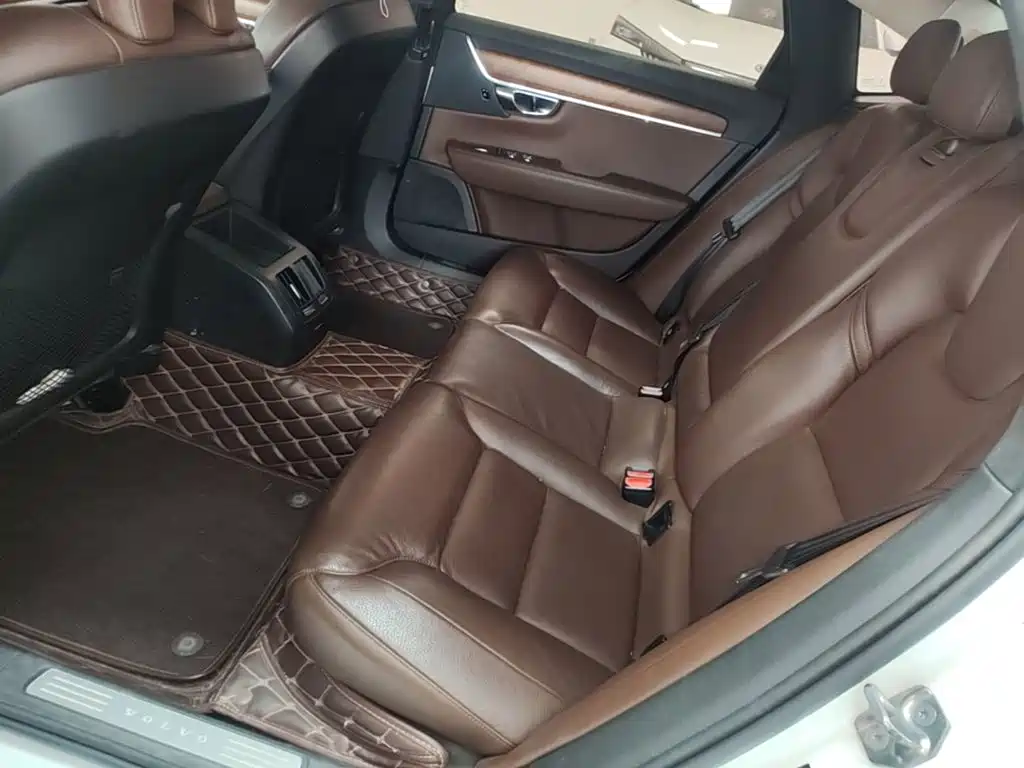 Volvo S90 — миниатюра 17