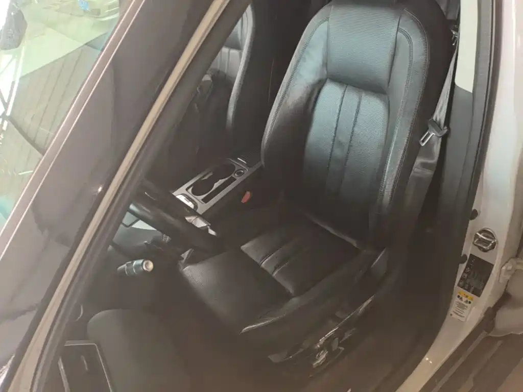 Land Rover Discovery Sport — миниатюра 15