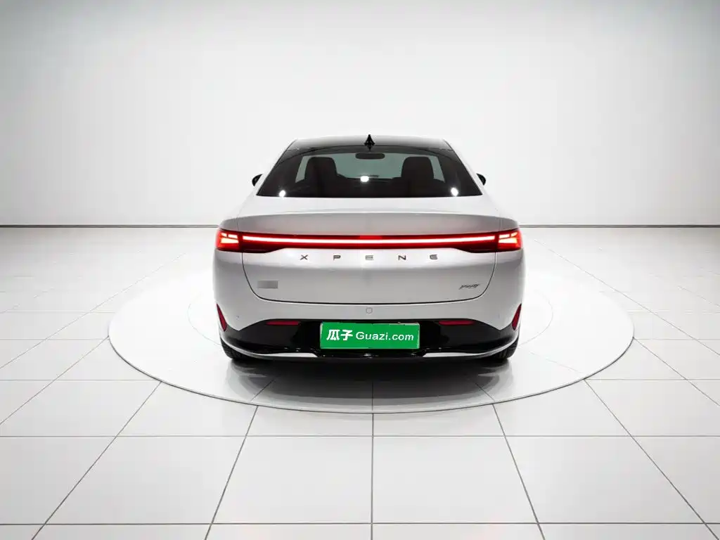 XPeng P5 — миниатюра 5