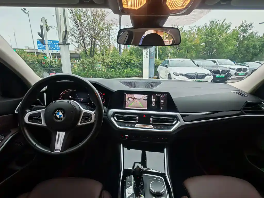 BMW 3 Series — миниатюра 14